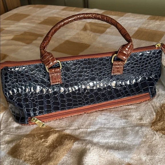 Samantha Brown insulated Wine Purse! Navy and Brown Croc-Embossed w/ wine opener - Picture 5 of 5